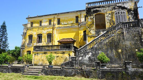 An Dinh Palace